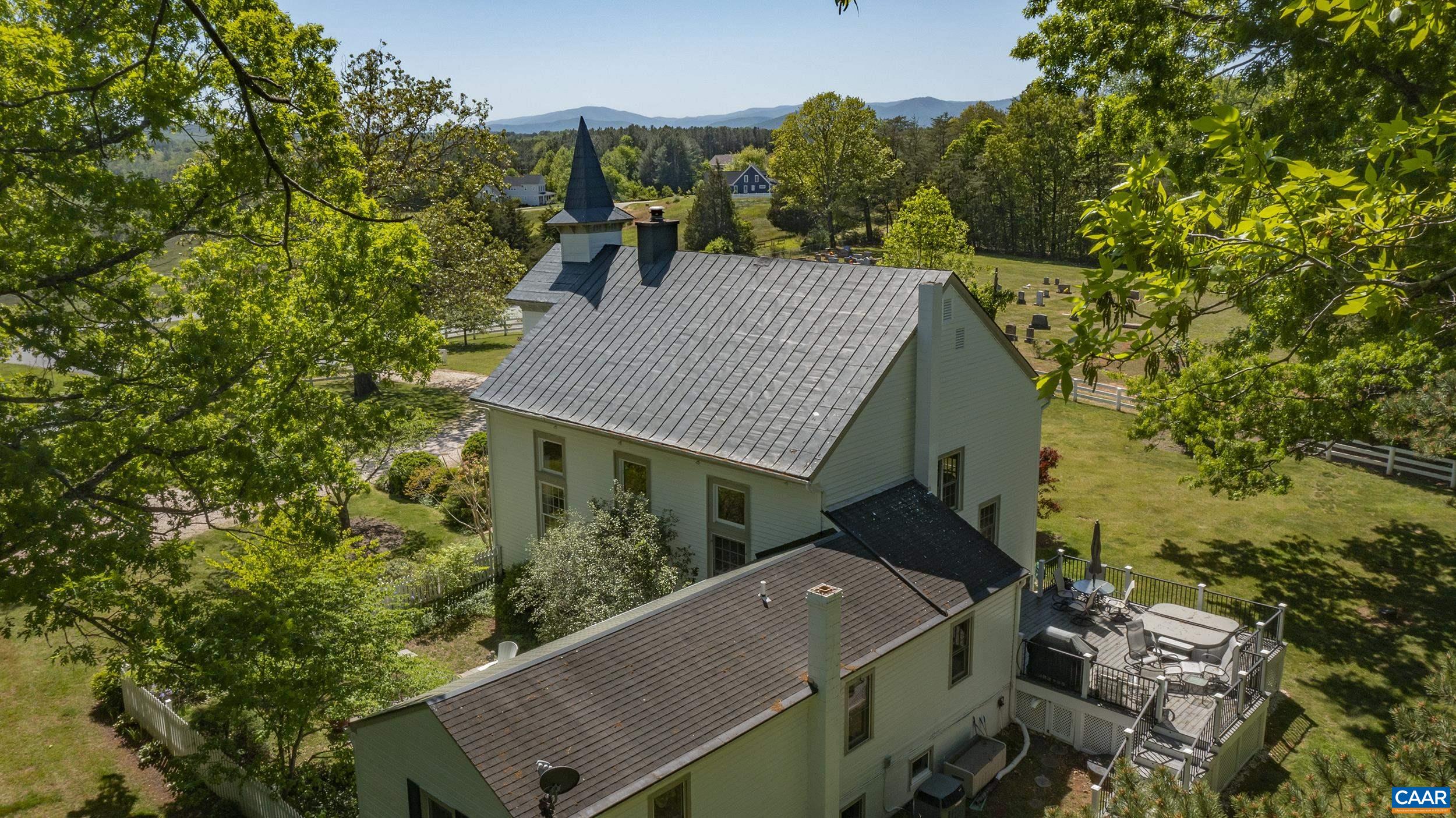 840 WELSH RUN RD