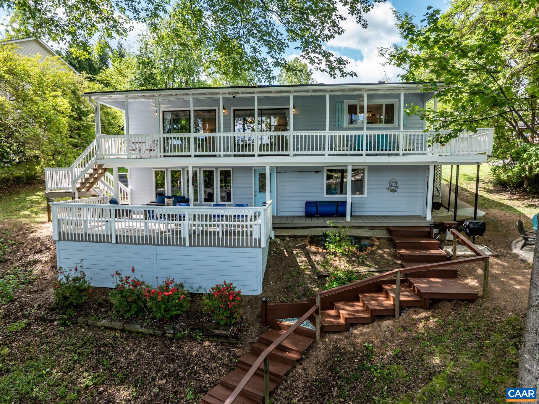 127 HEARTHSIDE ST
