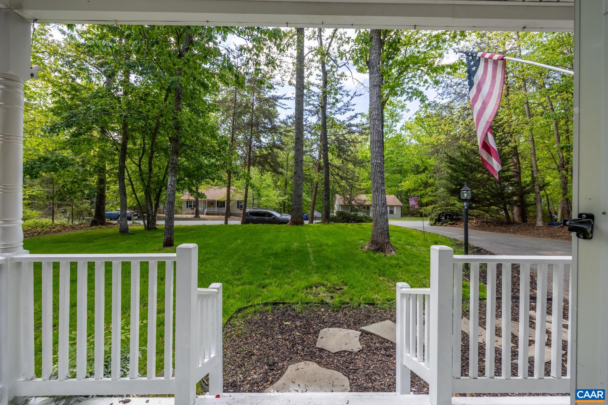 18 KINGSWOOD RD