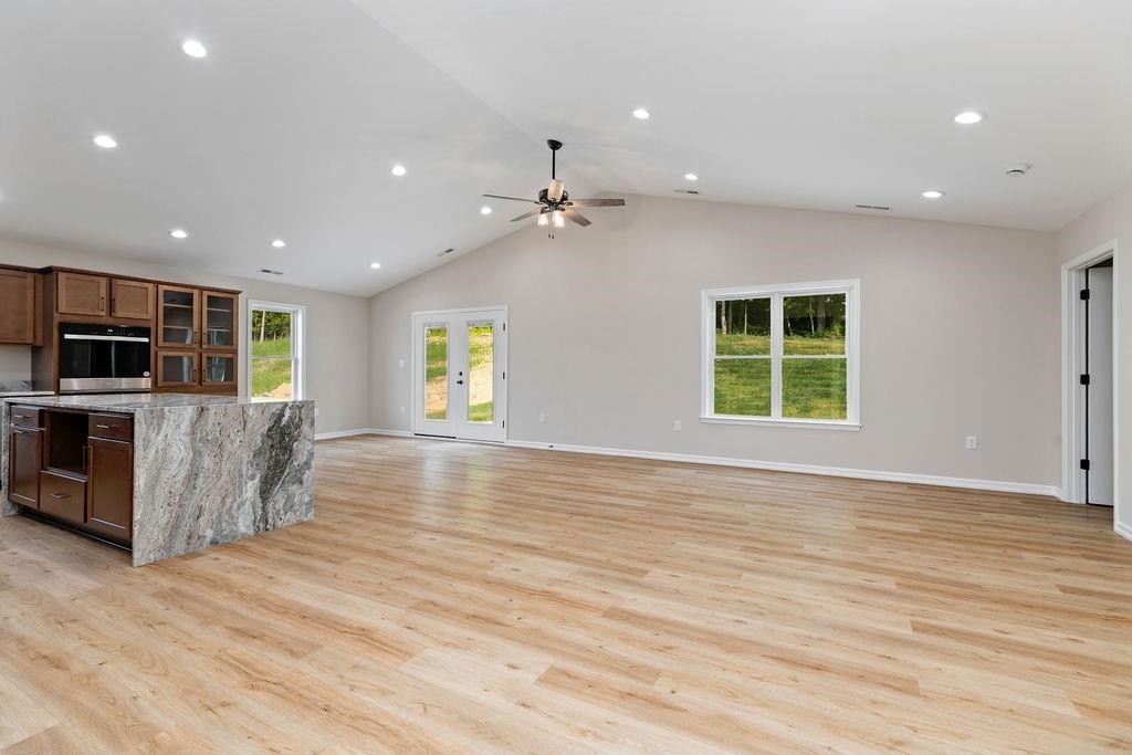 221 LINDBURGH DR