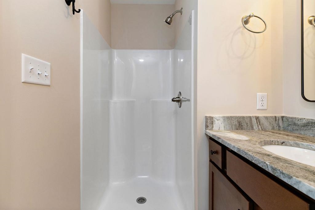 221 LINDBURGH DR