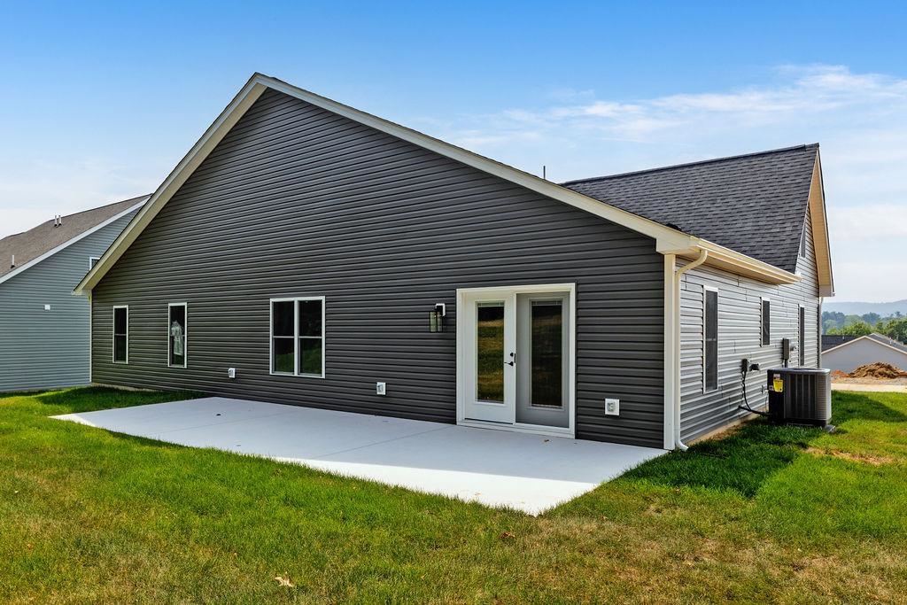 221 LINDBURGH DR