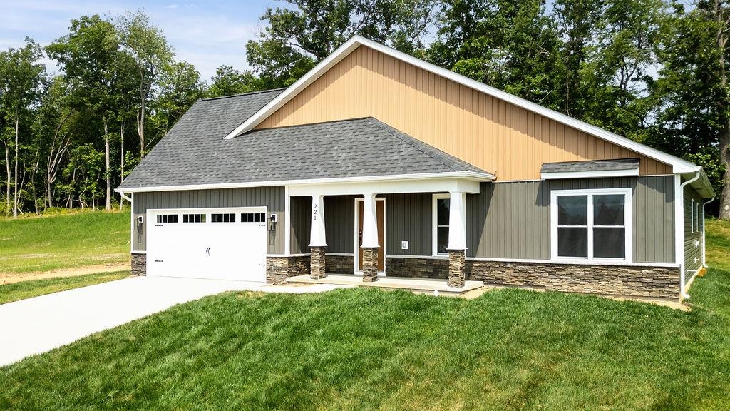 221 LINDBURGH DR