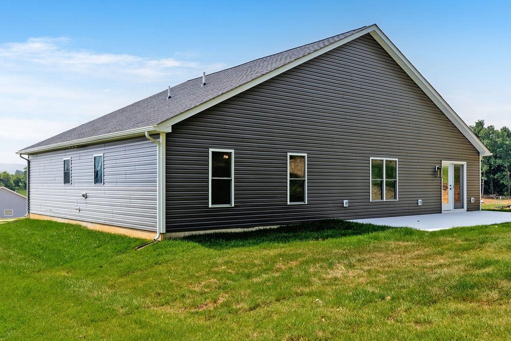 221 LINDBURGH DR