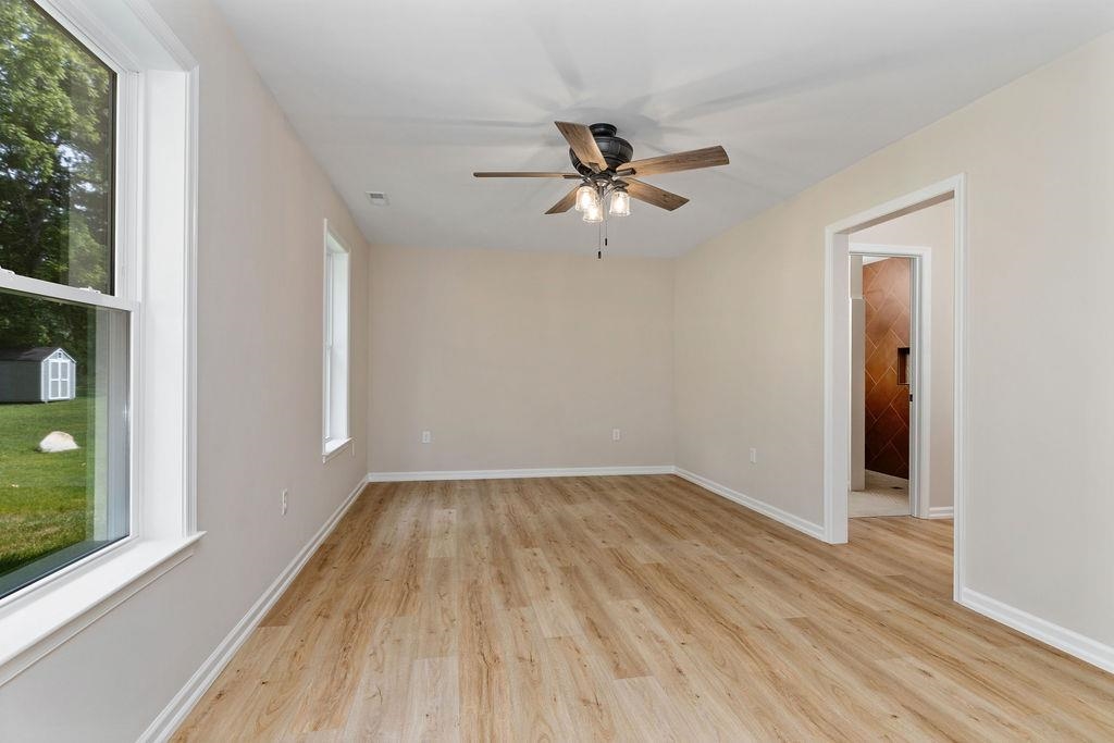 221 LINDBURGH DR