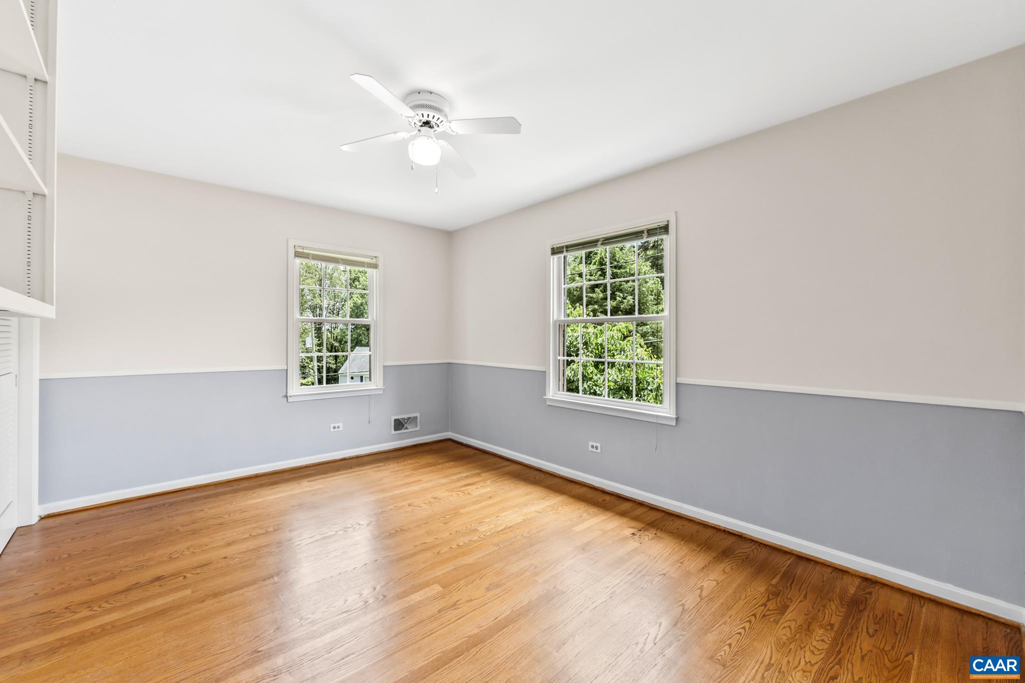 2402 BENNINGTON RD