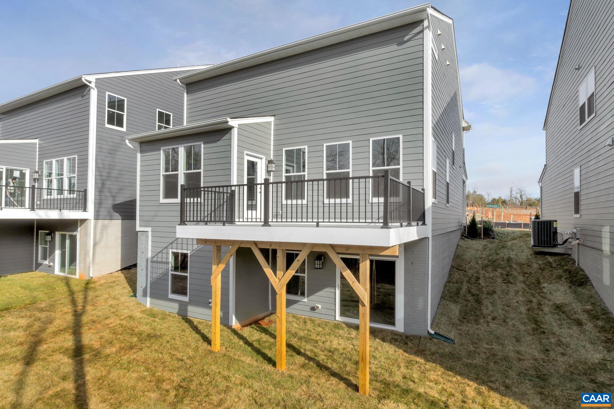 3053 RAMBLING BROOK LN