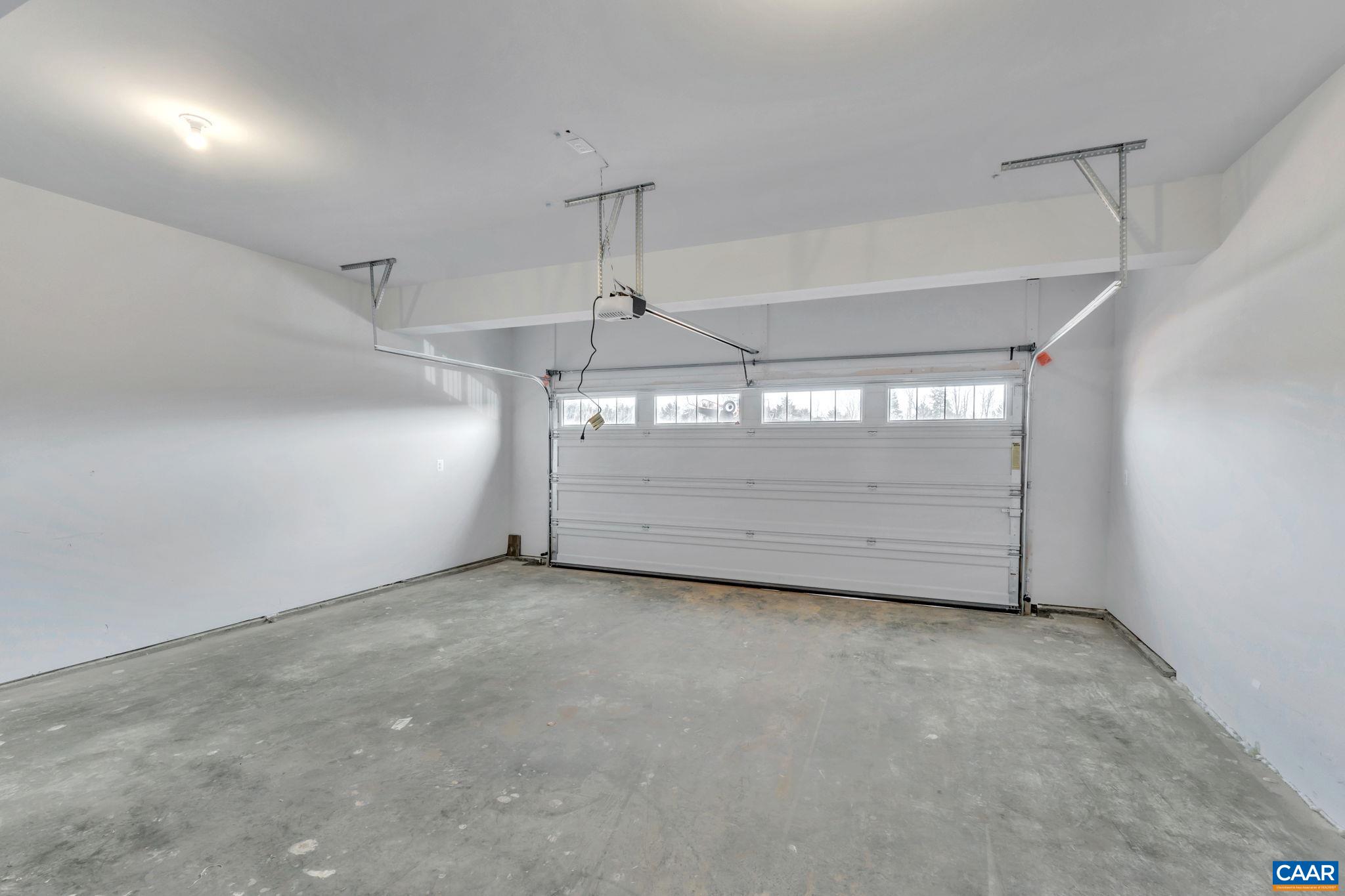 3053 RAMBLING BROOK LN