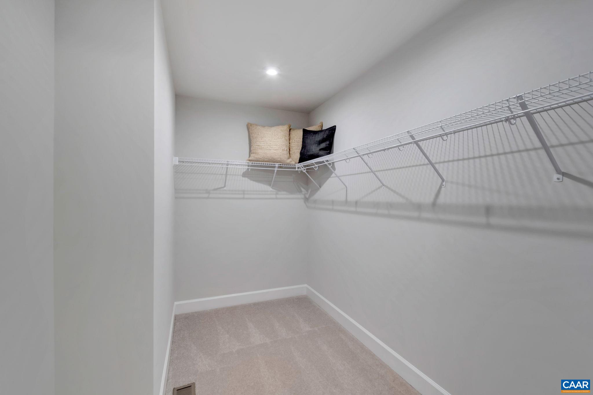 3053 RAMBLING BROOK LN