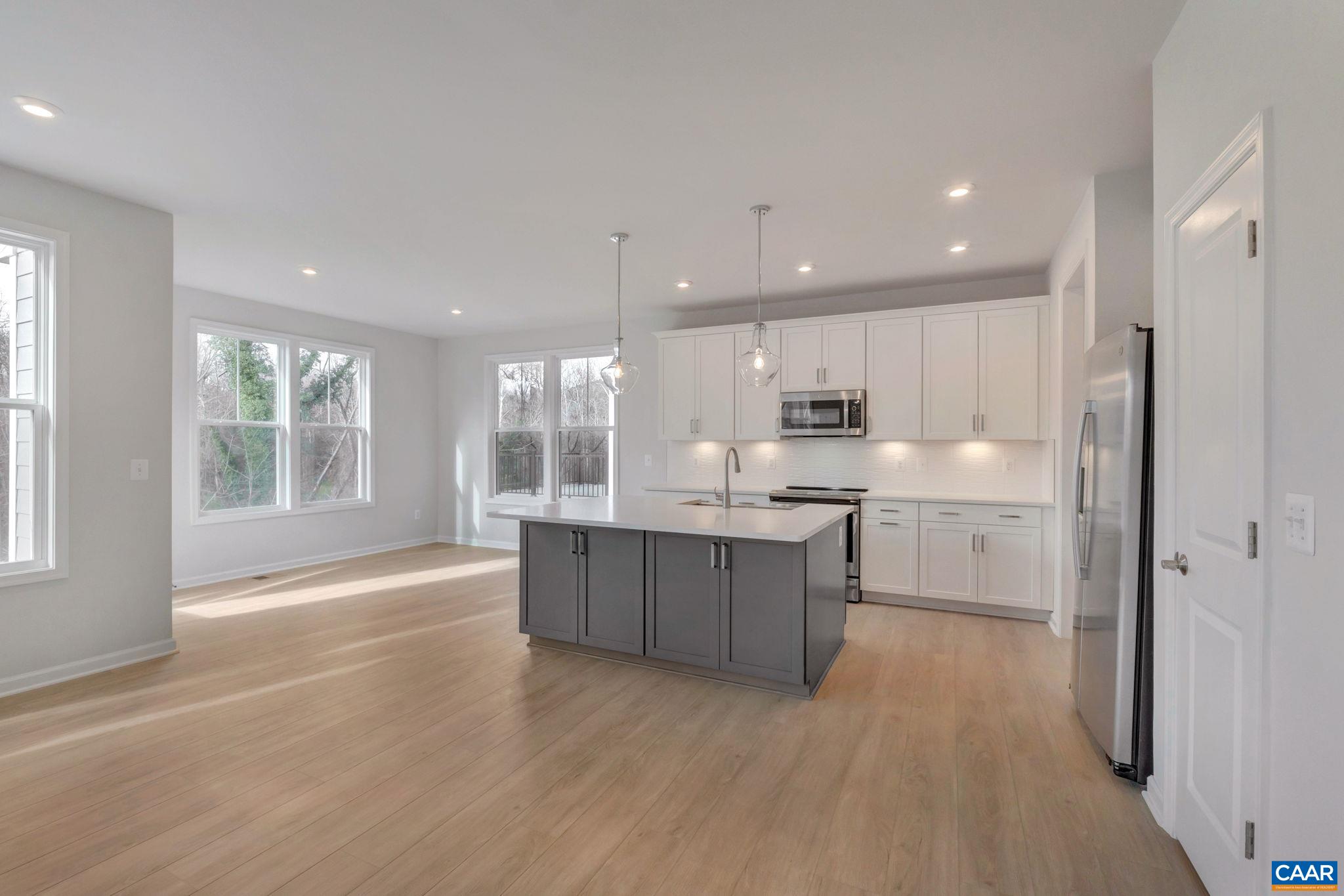 3053 RAMBLING BROOK LN