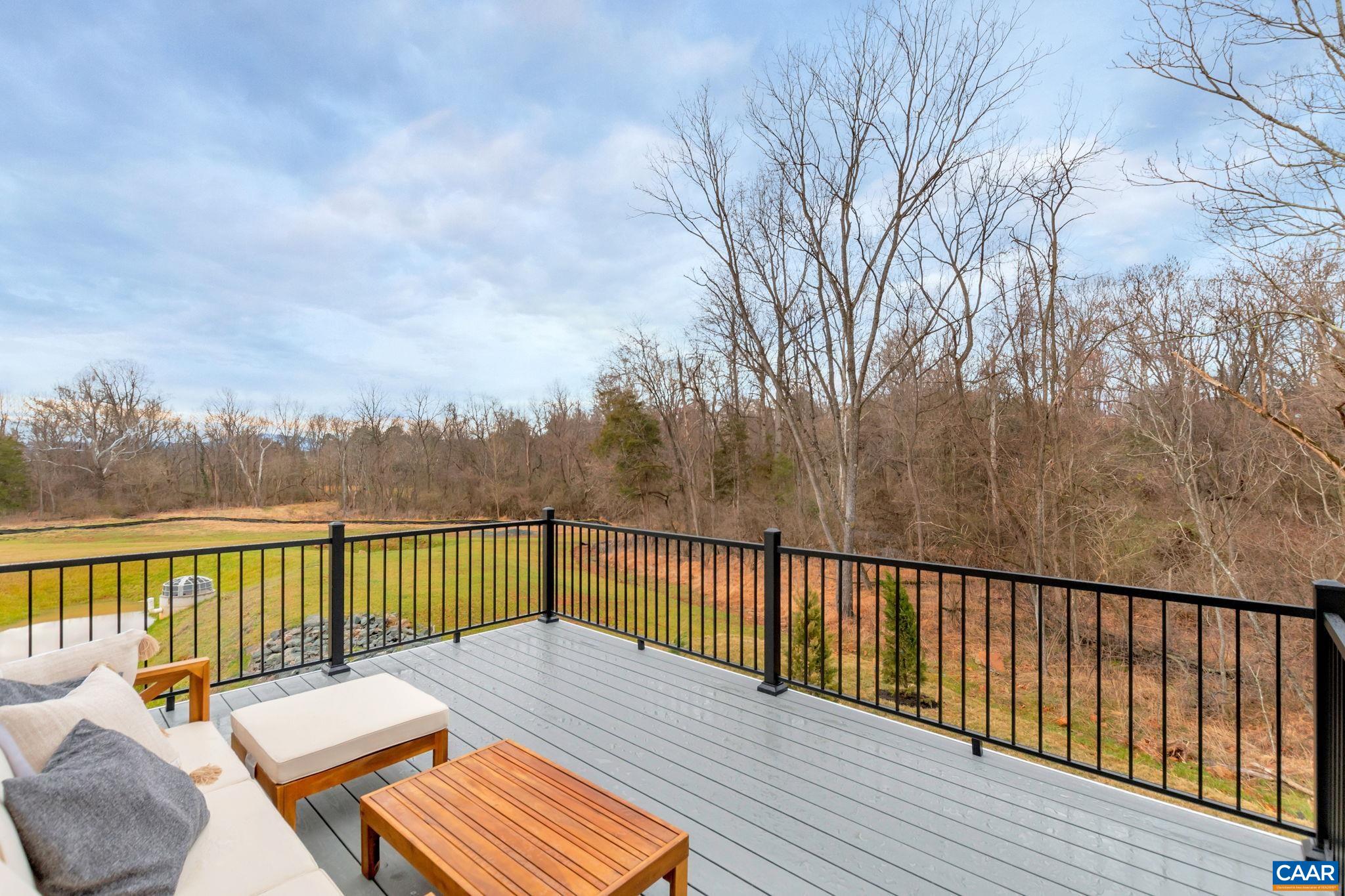 3053 RAMBLING BROOK LN