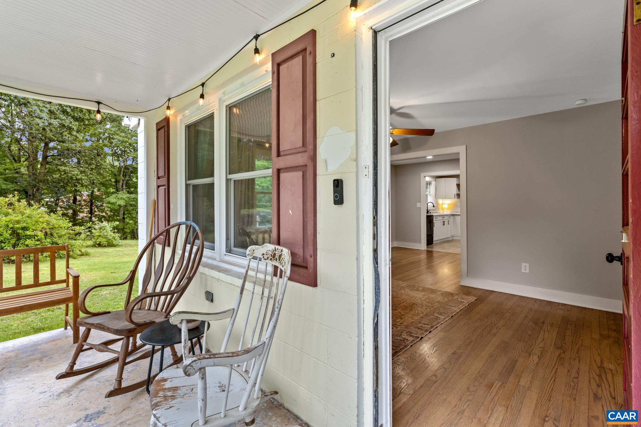 894 DOBBY CREEK RD