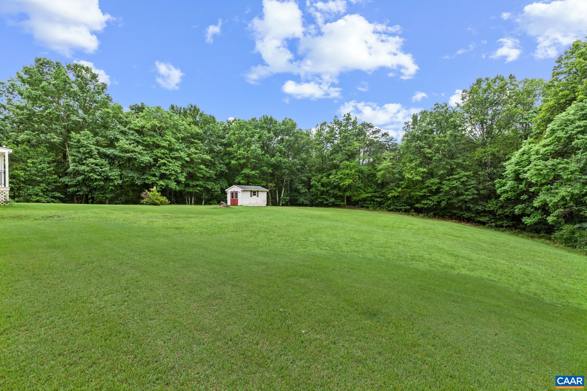 894 DOBBY CREEK RD