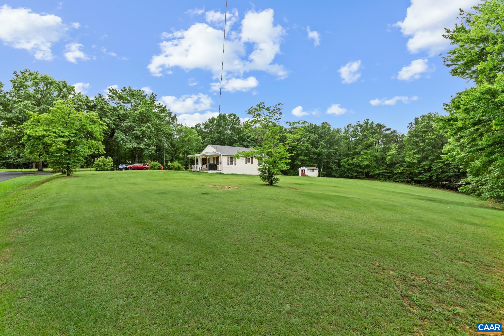 894 DOBBY CREEK RD