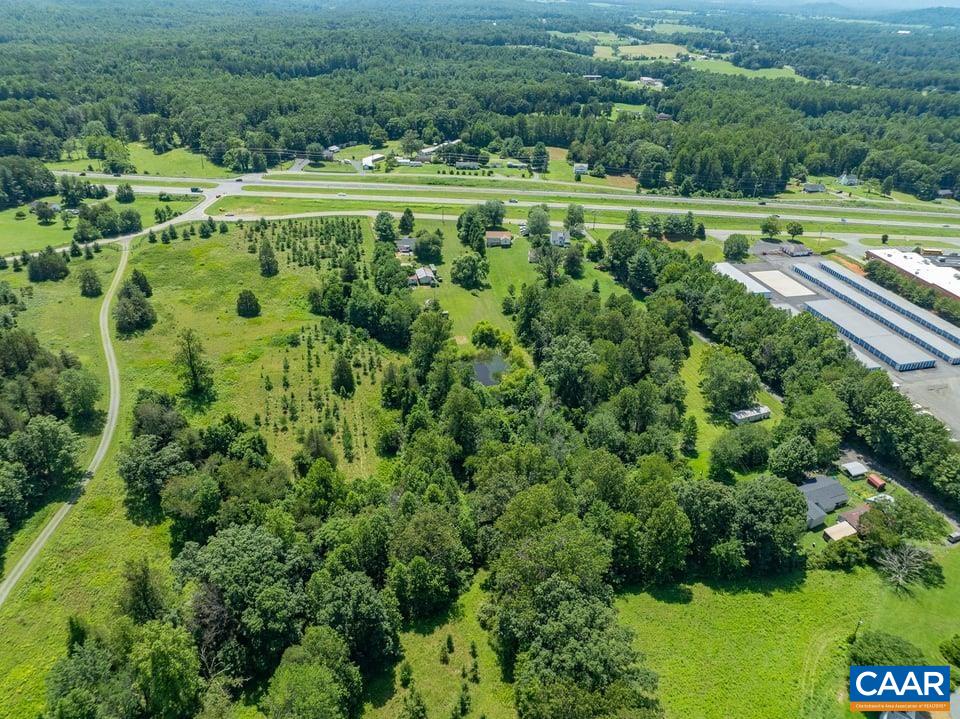 10589 SPOTSWOOD TRL