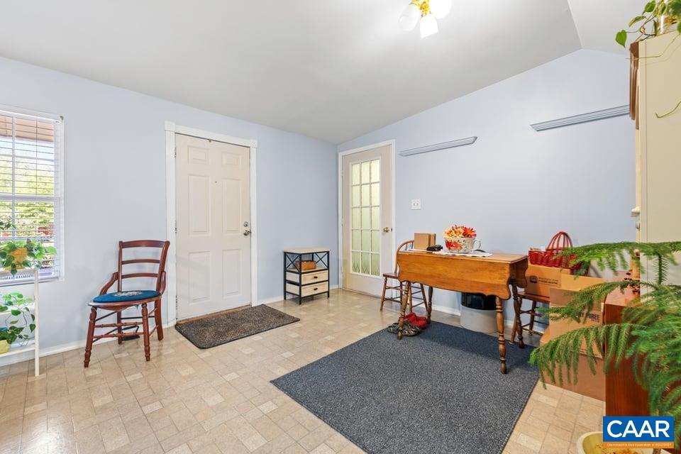 10589 SPOTSWOOD TRL