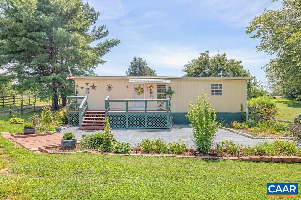 10589 SPOTSWOOD TRL