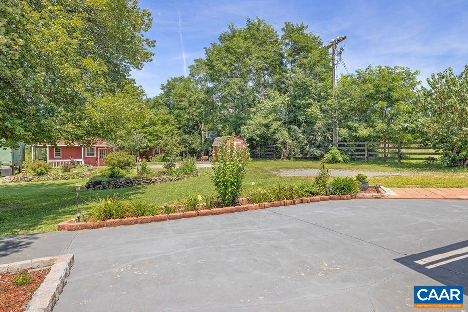 10589 SPOTSWOOD TRL