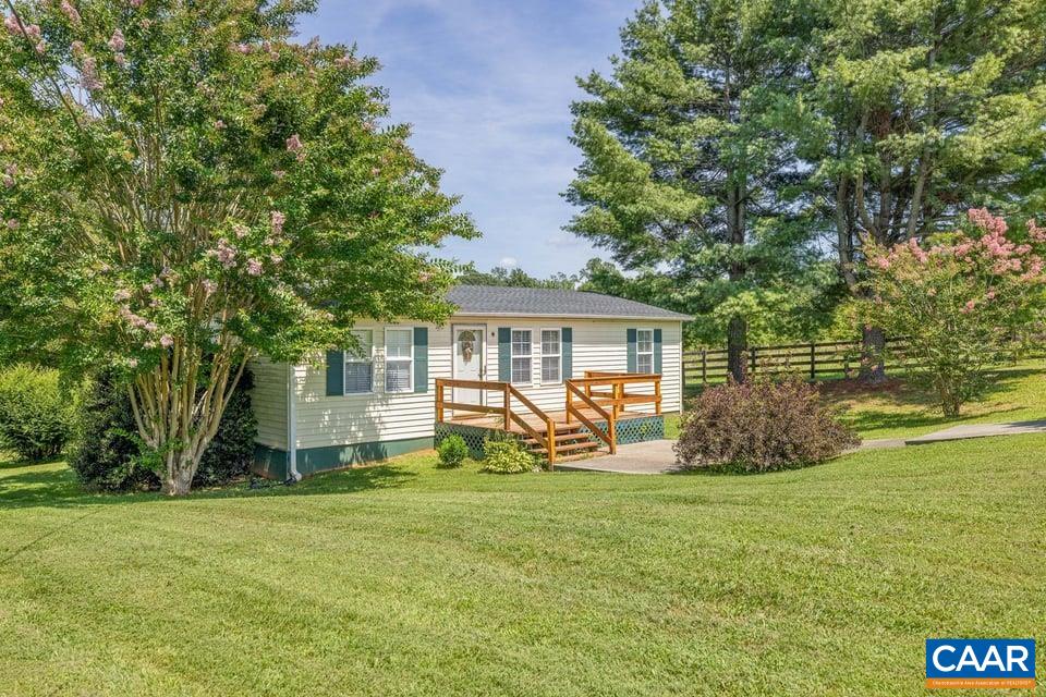 10589 SPOTSWOOD TRL
