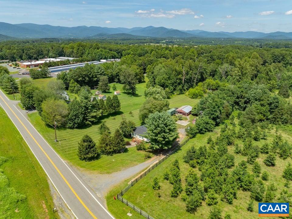 10589 SPOTSWOOD TRL