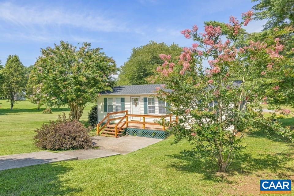 10589 SPOTSWOOD TRL