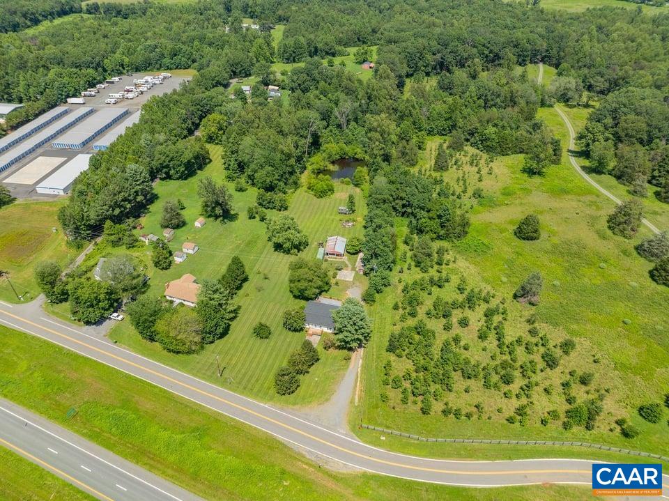 10589 SPOTSWOOD TRL
