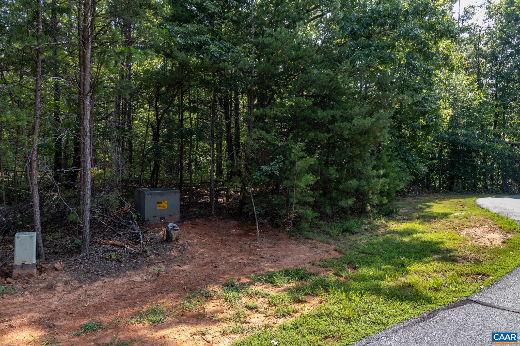 99 OAKMONT DR