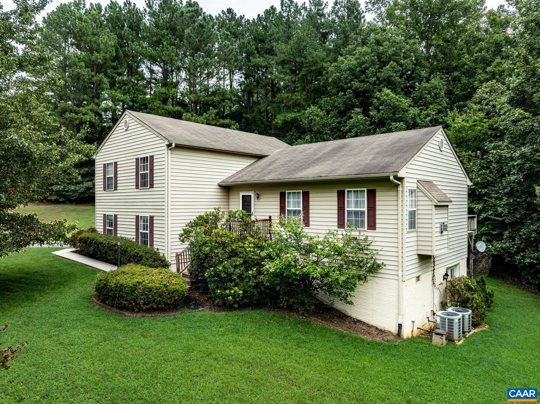 26 MAGNOLIA CT