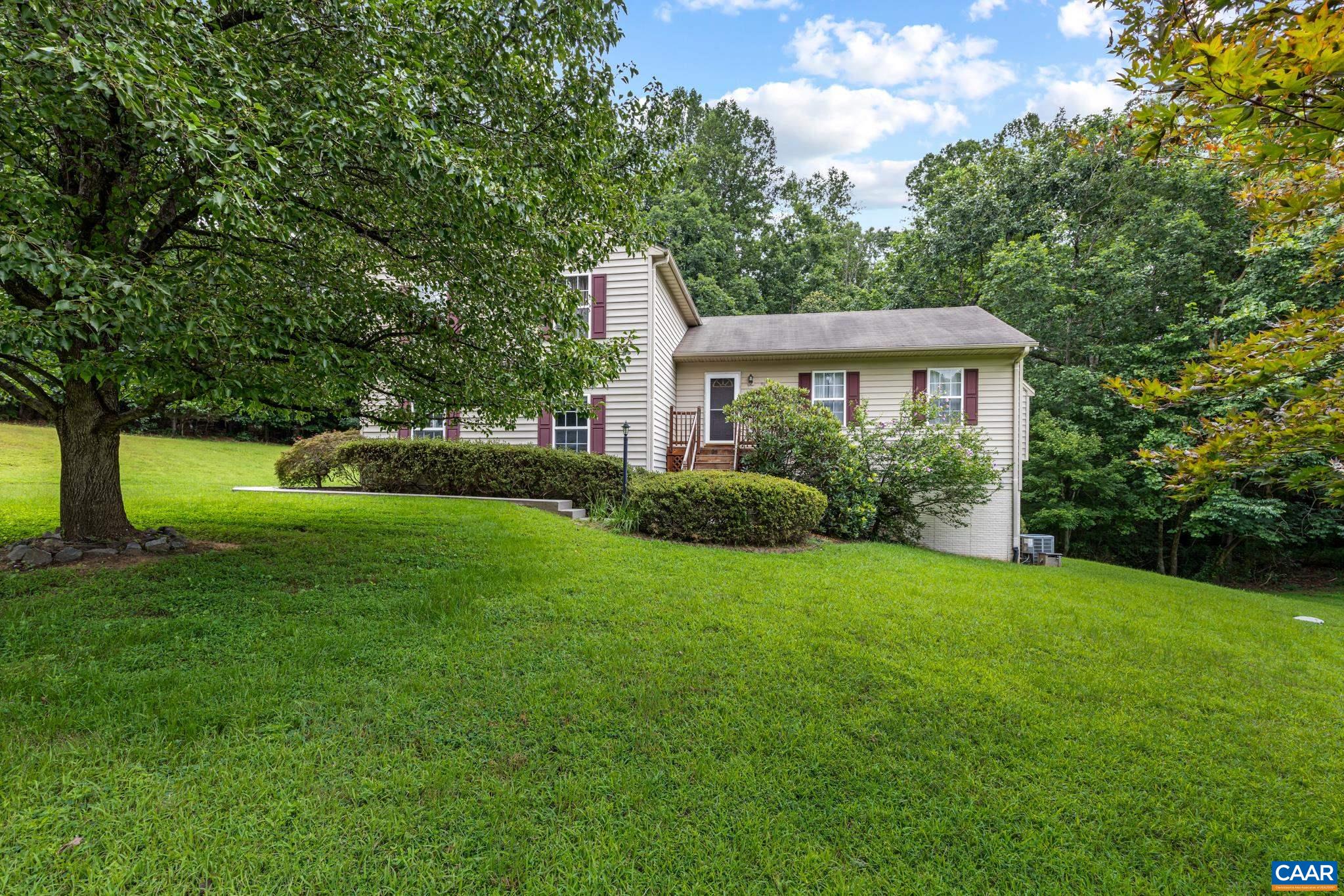 26 MAGNOLIA CT