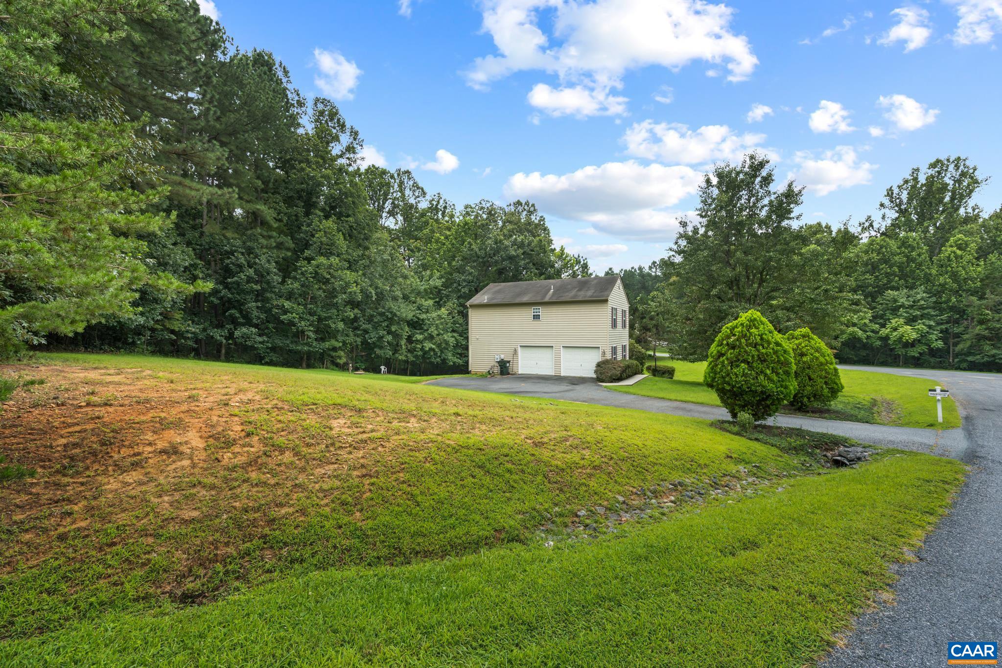 26 MAGNOLIA CT