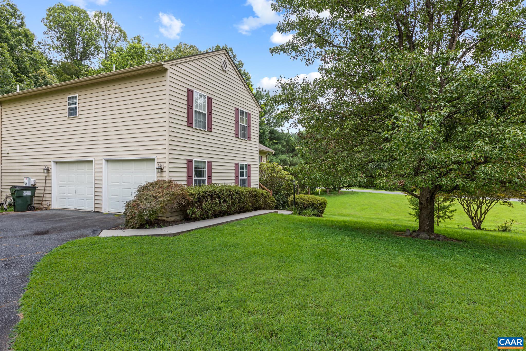 26 MAGNOLIA CT