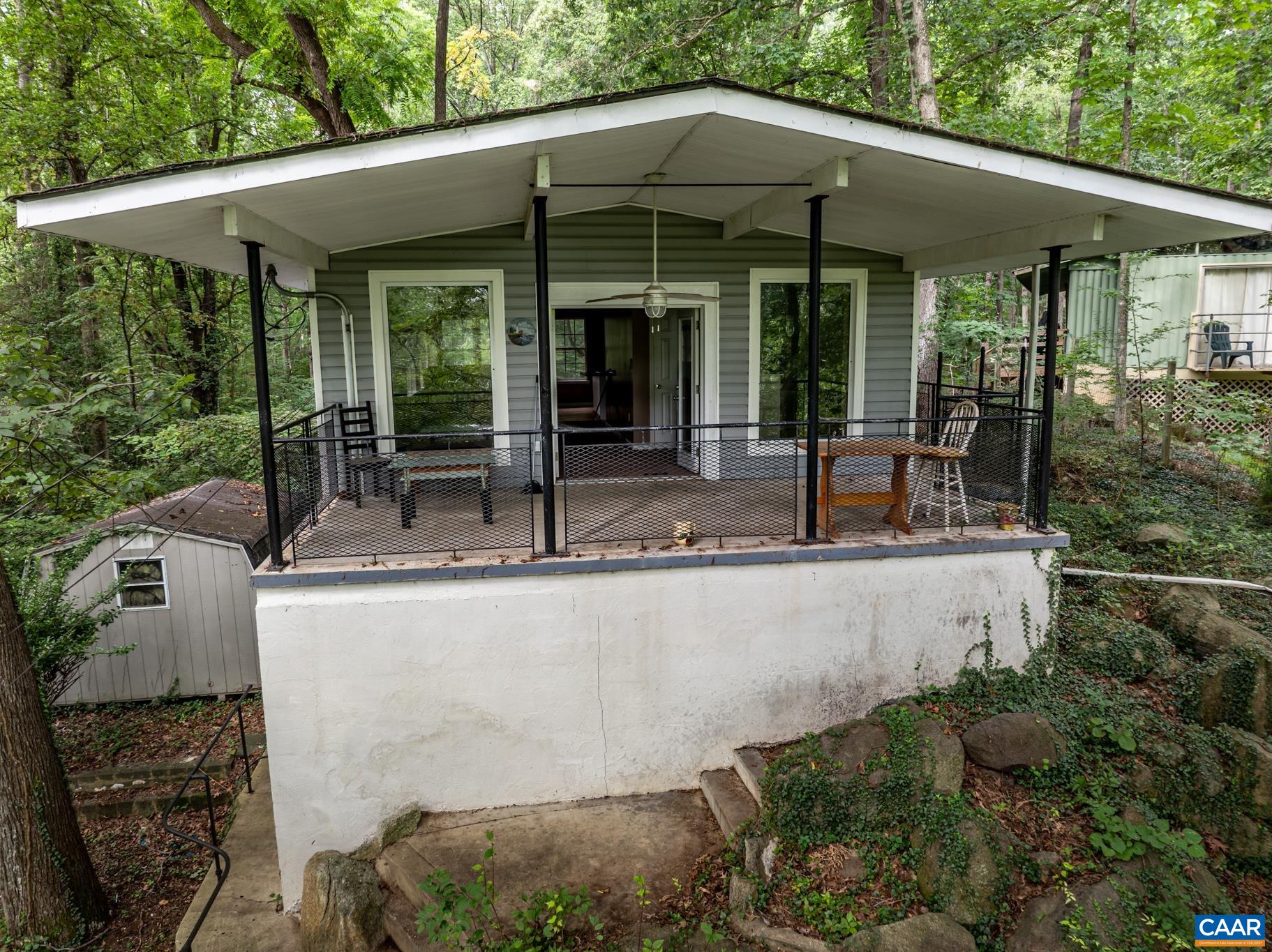 58 IRIS LN