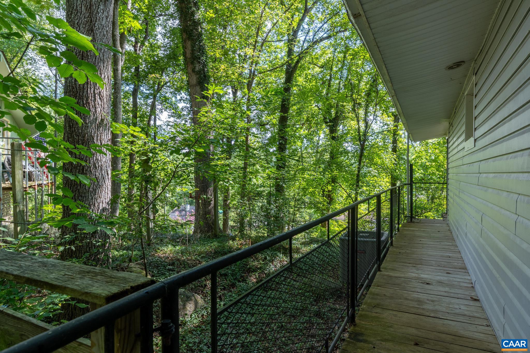 58 IRIS LN