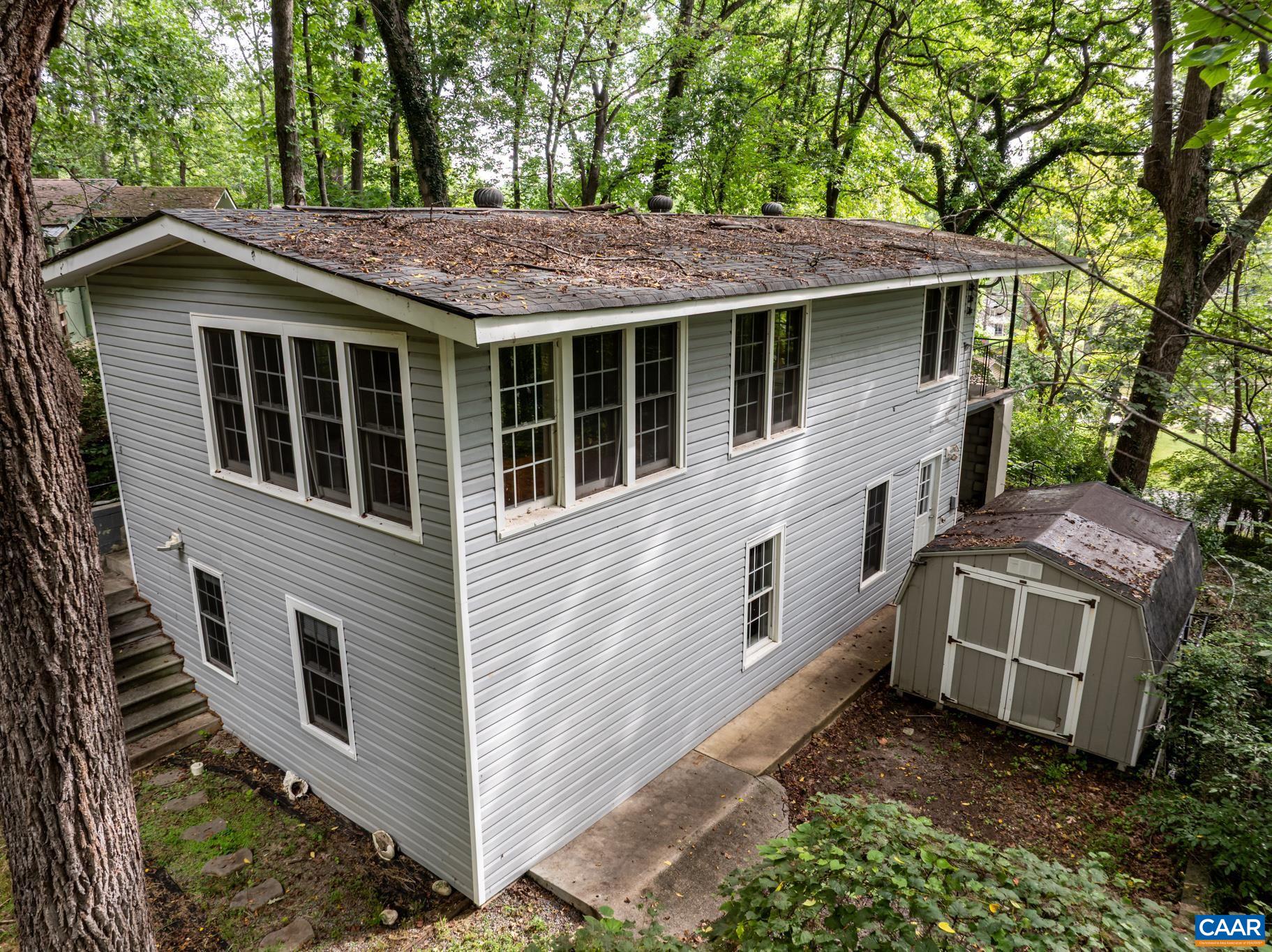 58 IRIS LN