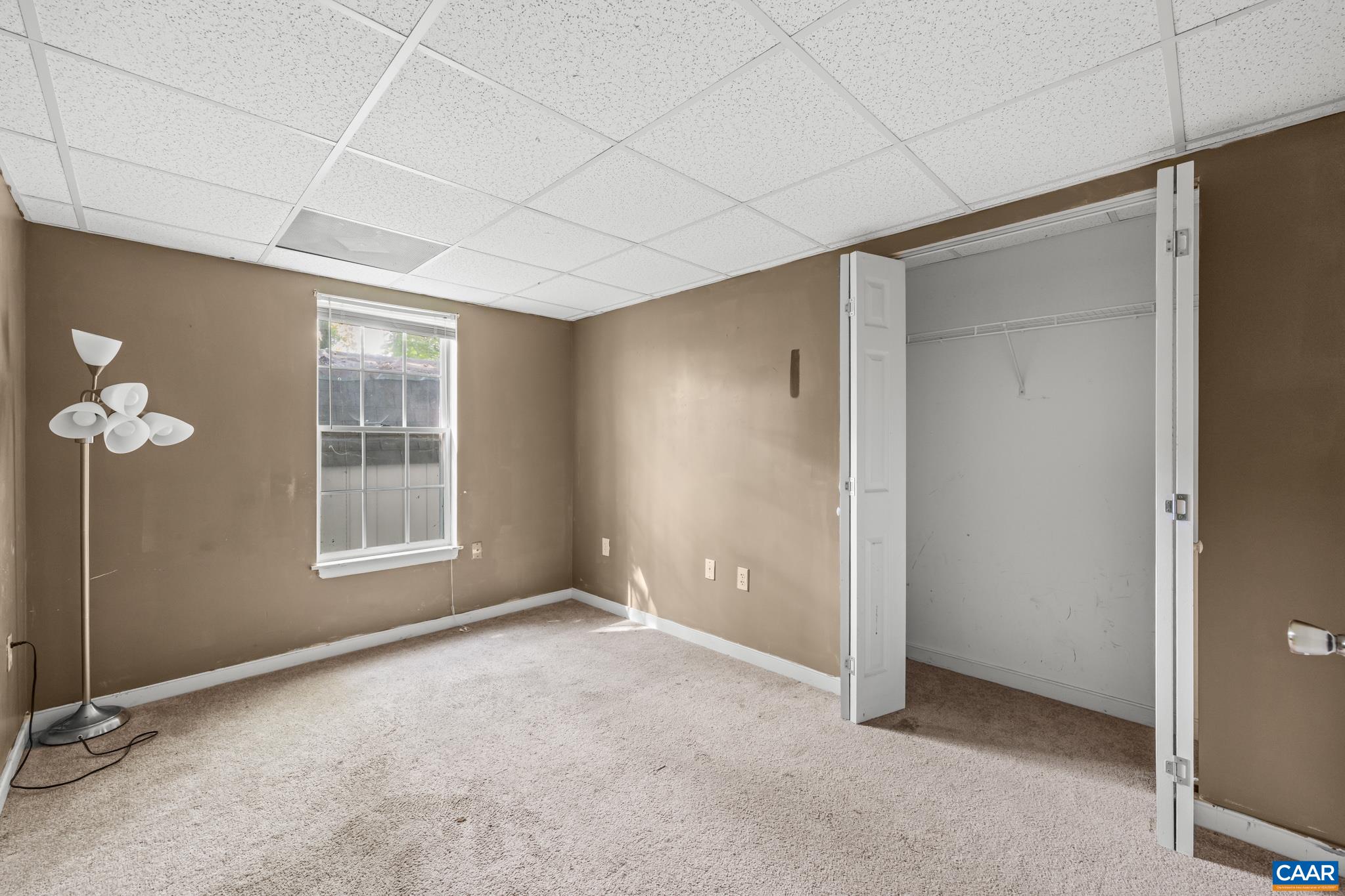 58 IRIS LN