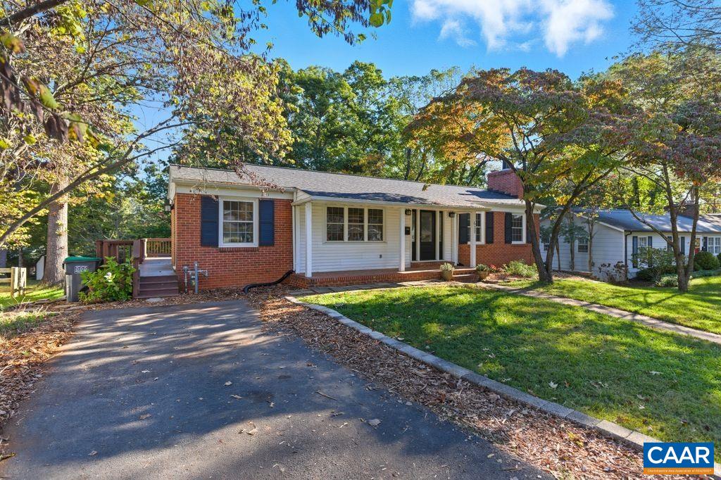 611 SHAMROCK RD