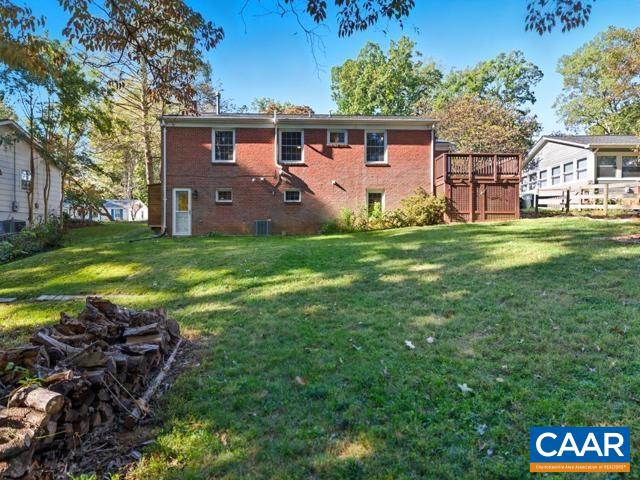 611 SHAMROCK RD