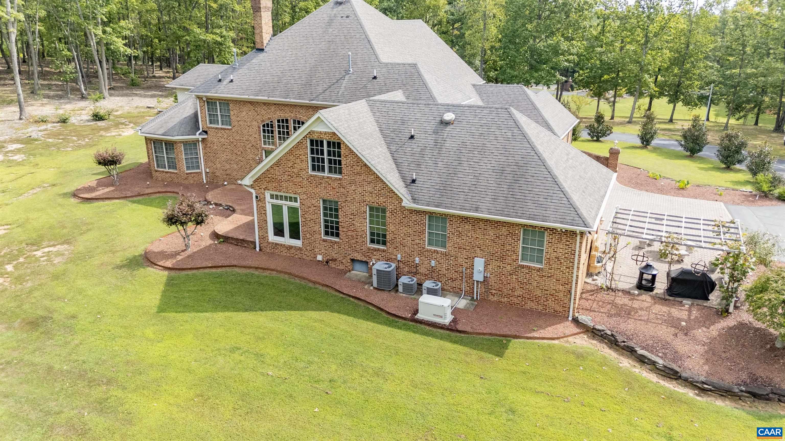 2576 S JAMES RIVER HWY