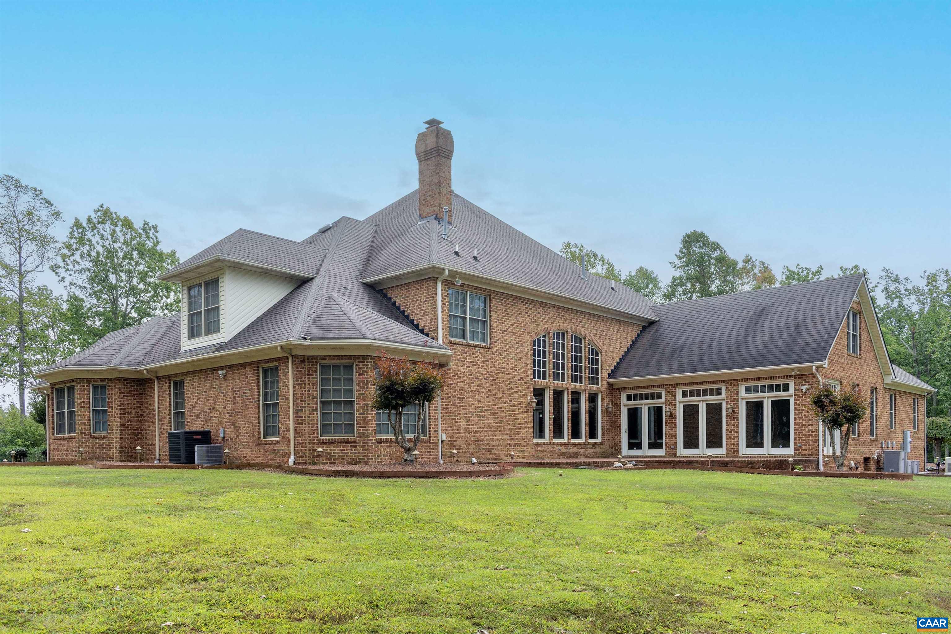2576 S JAMES RIVER HWY