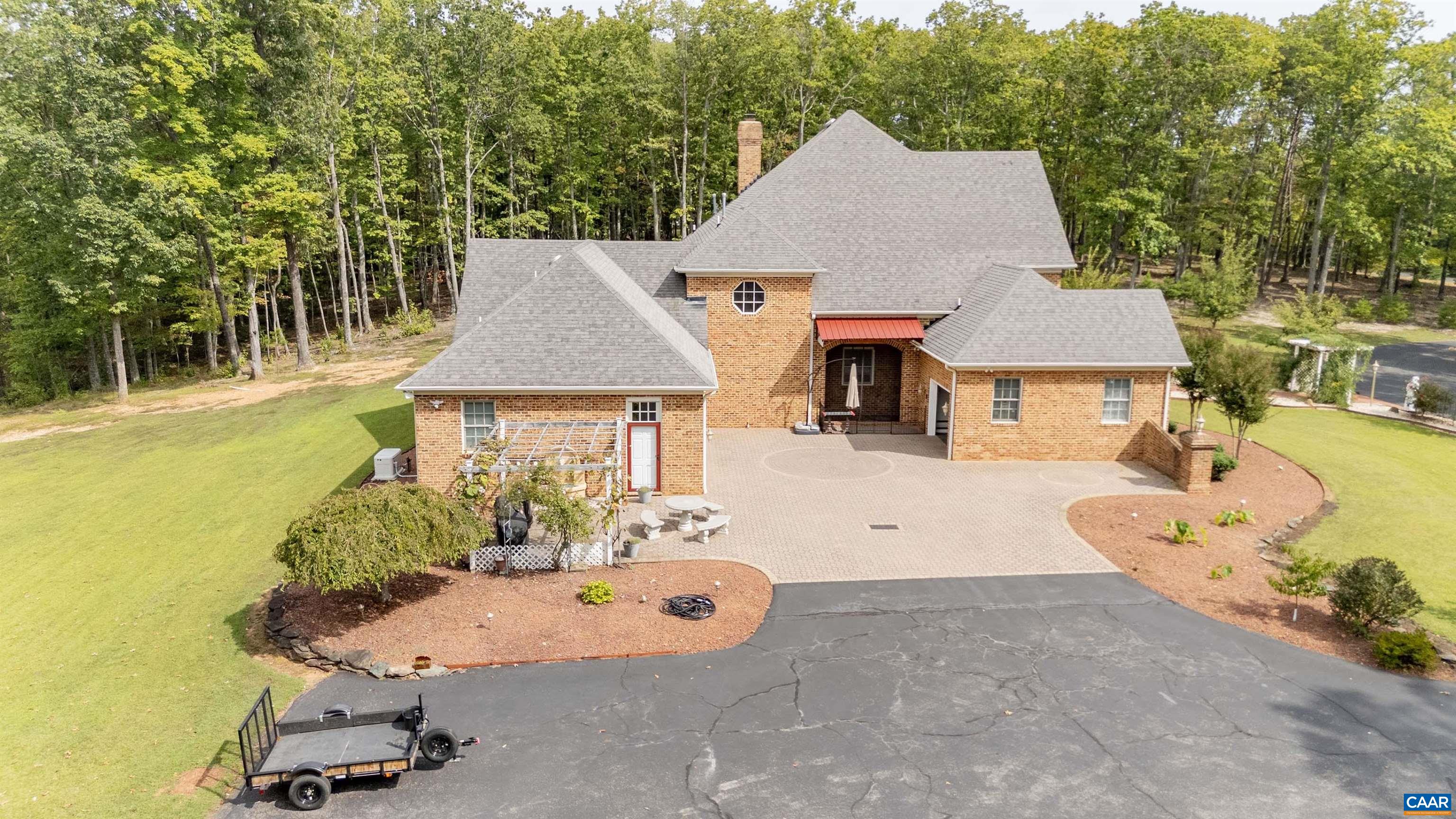 2576 S JAMES RIVER HWY
