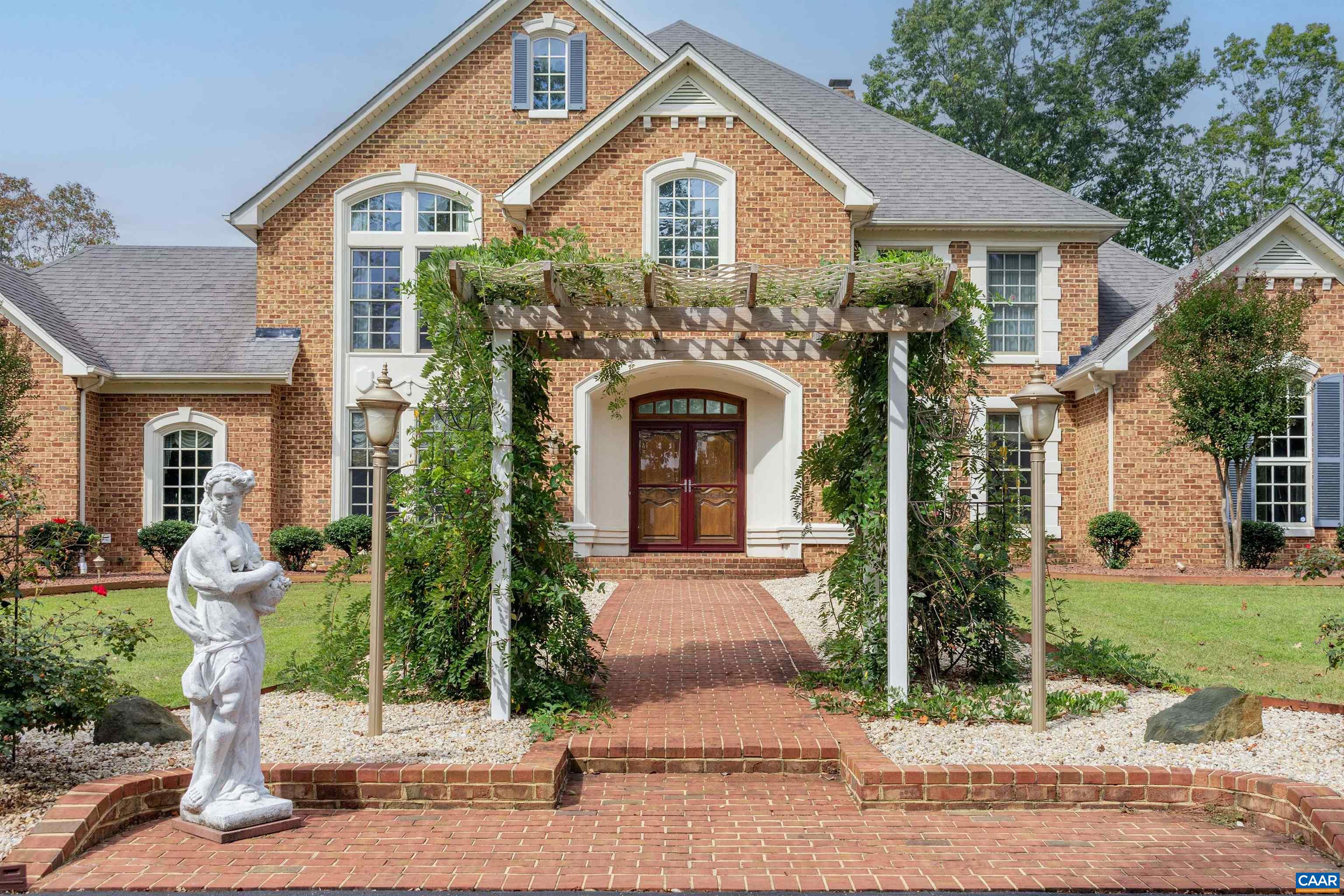 2576 S JAMES RIVER HWY