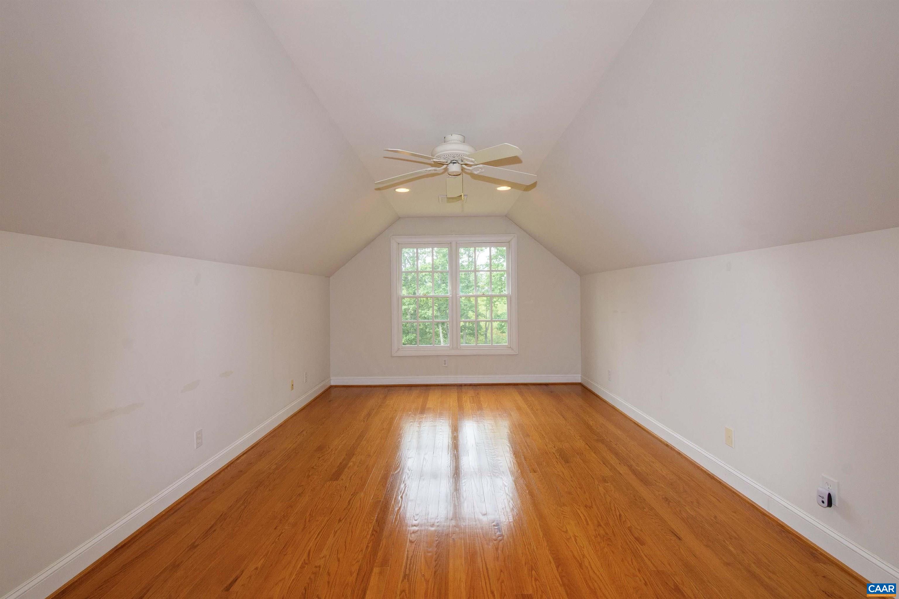 2576 S JAMES RIVER HWY