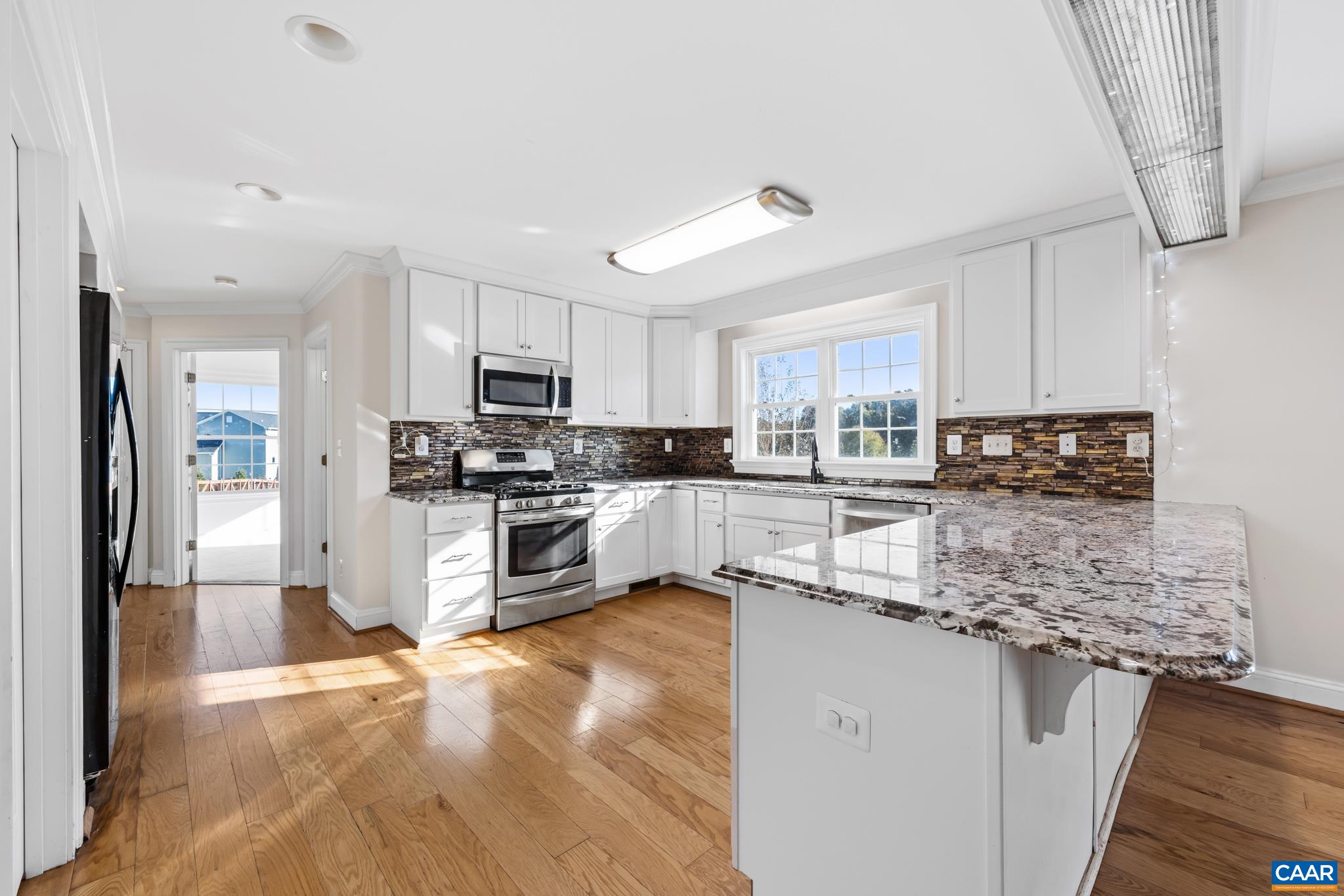 478 ROSEWOOD DR
