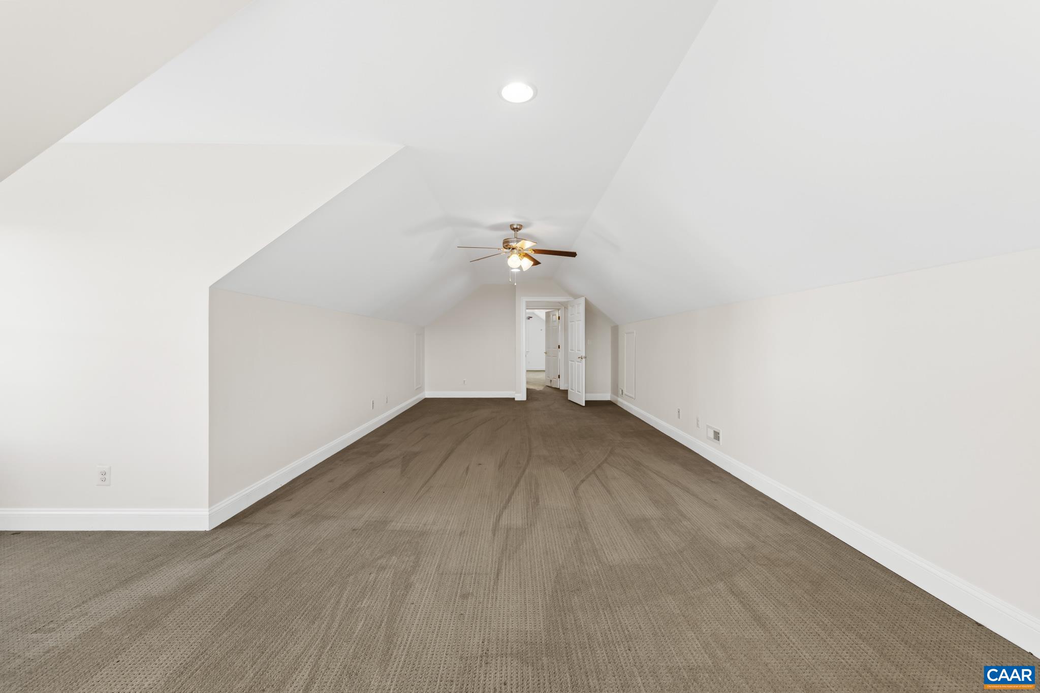 478 ROSEWOOD DR