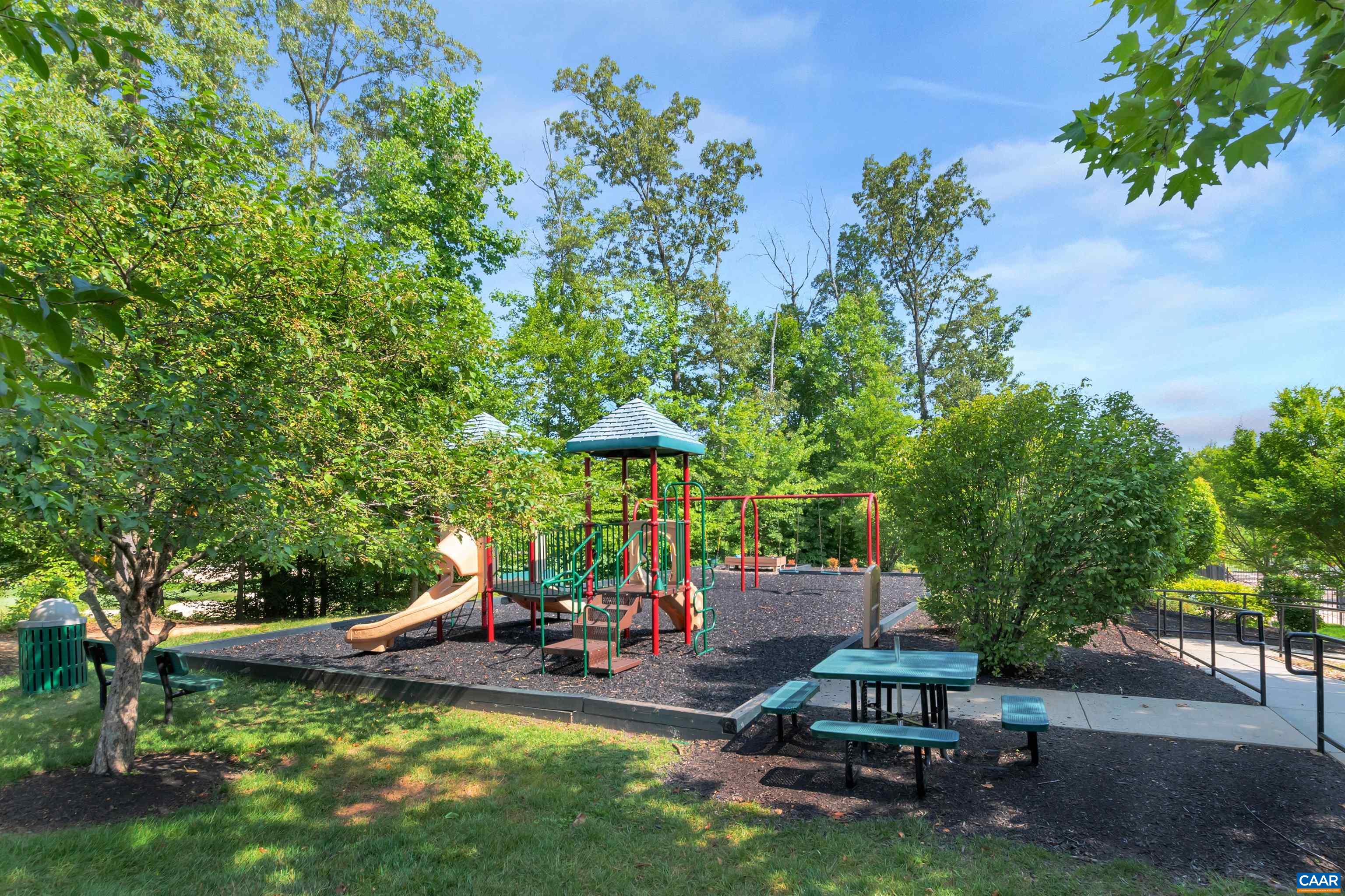 1274 BEAR ISLAND PKWY