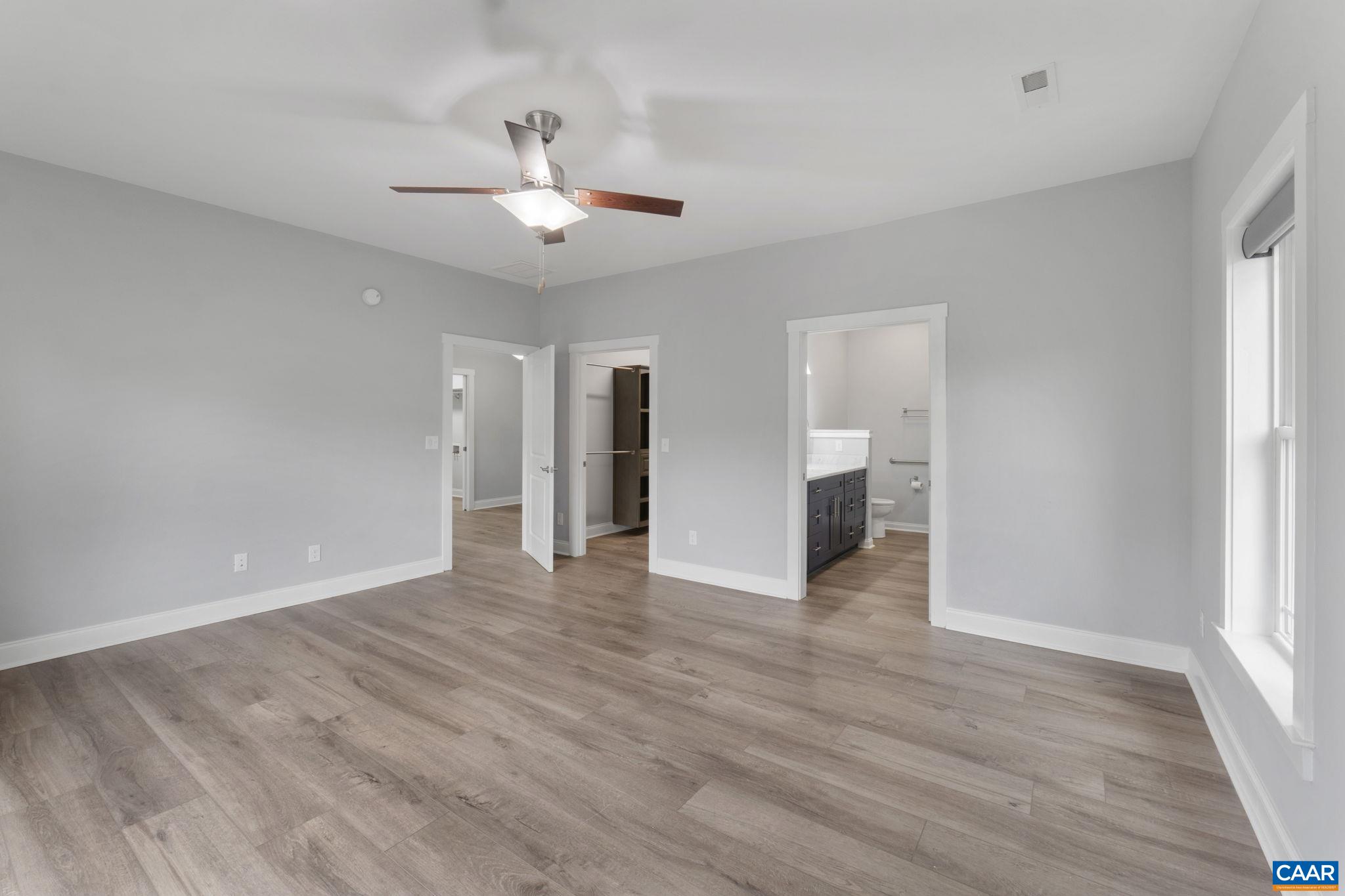 1274 BEAR ISLAND PKWY
