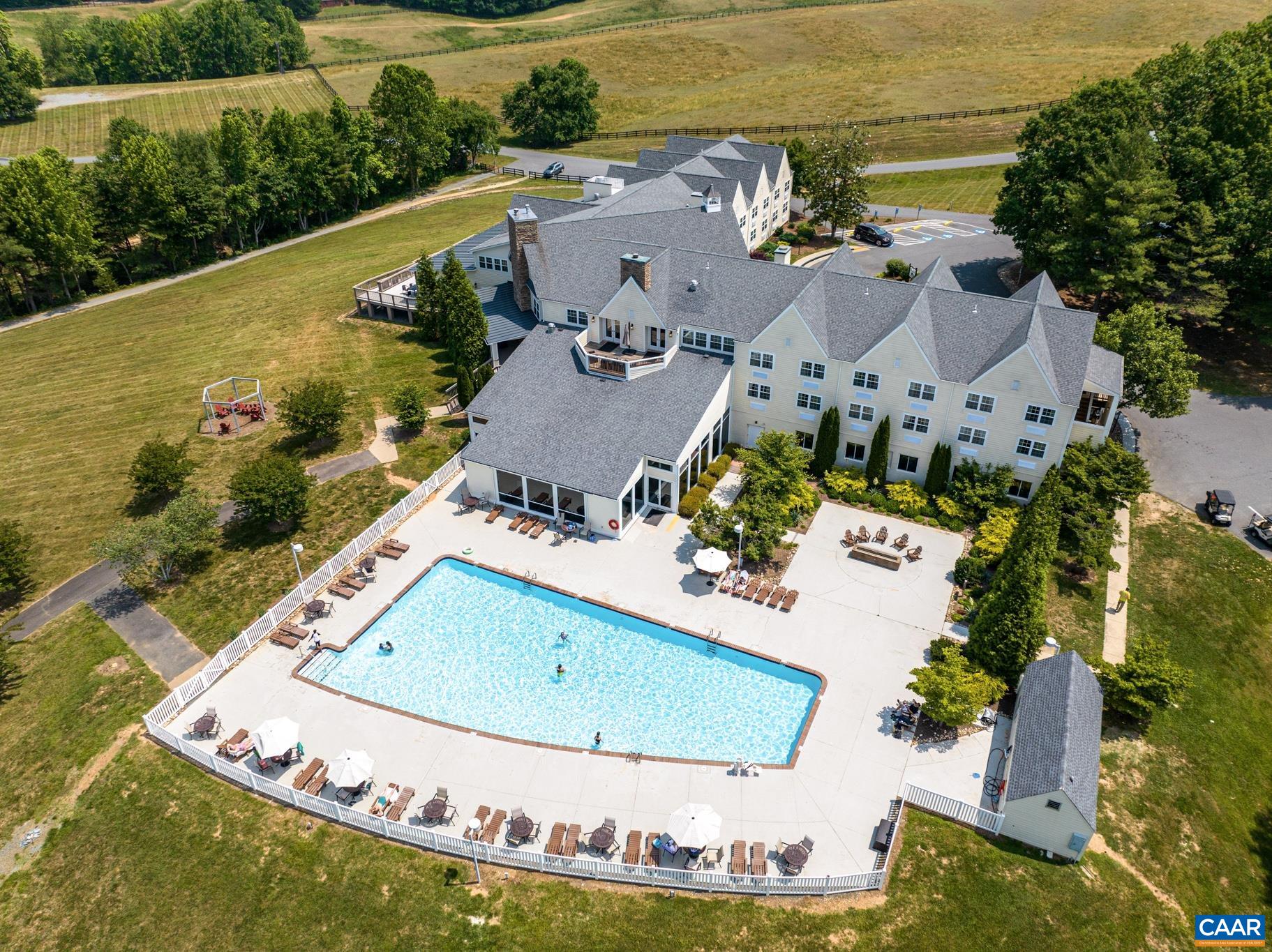 290 MERION DR