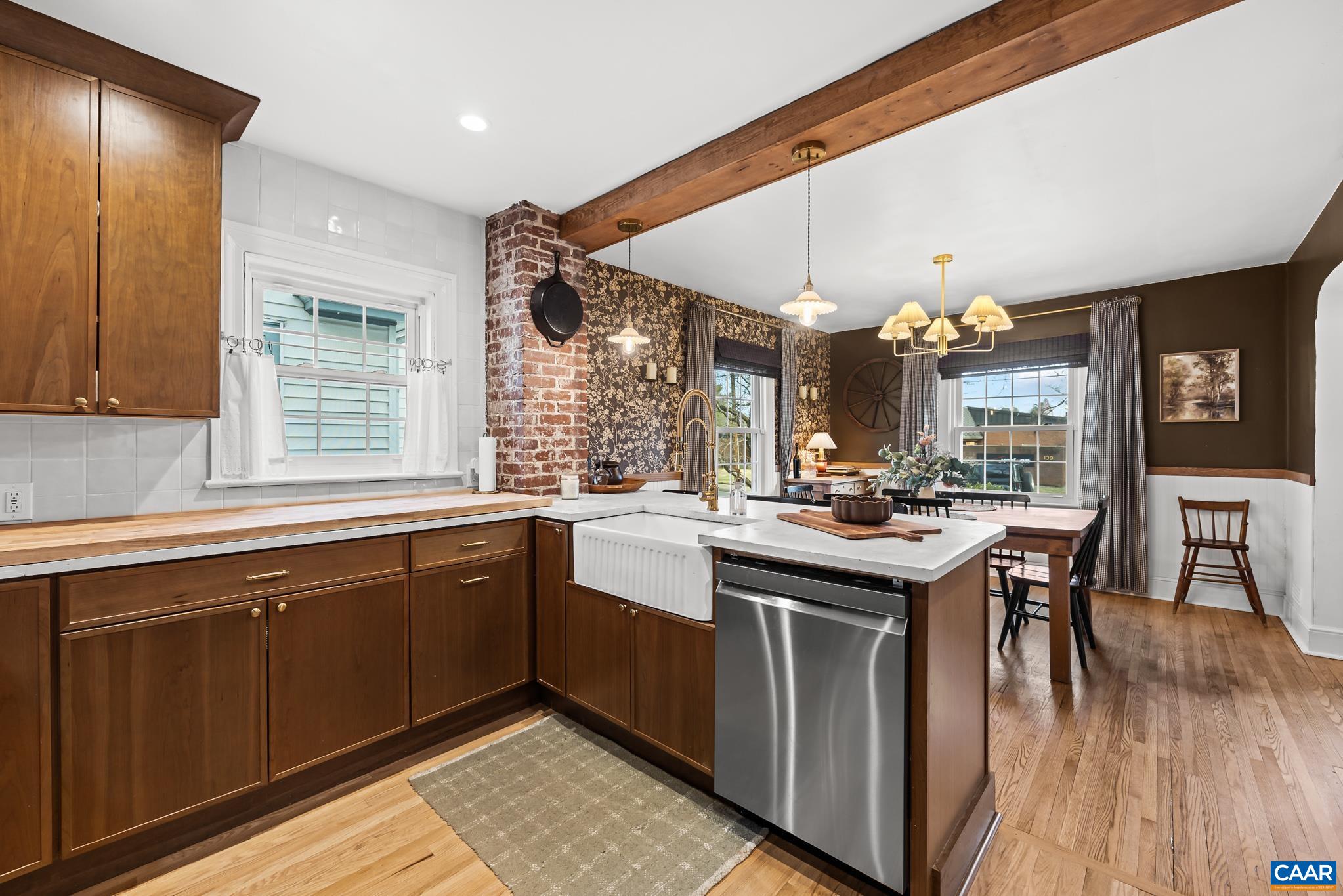 134 BELLEVIEW AVE