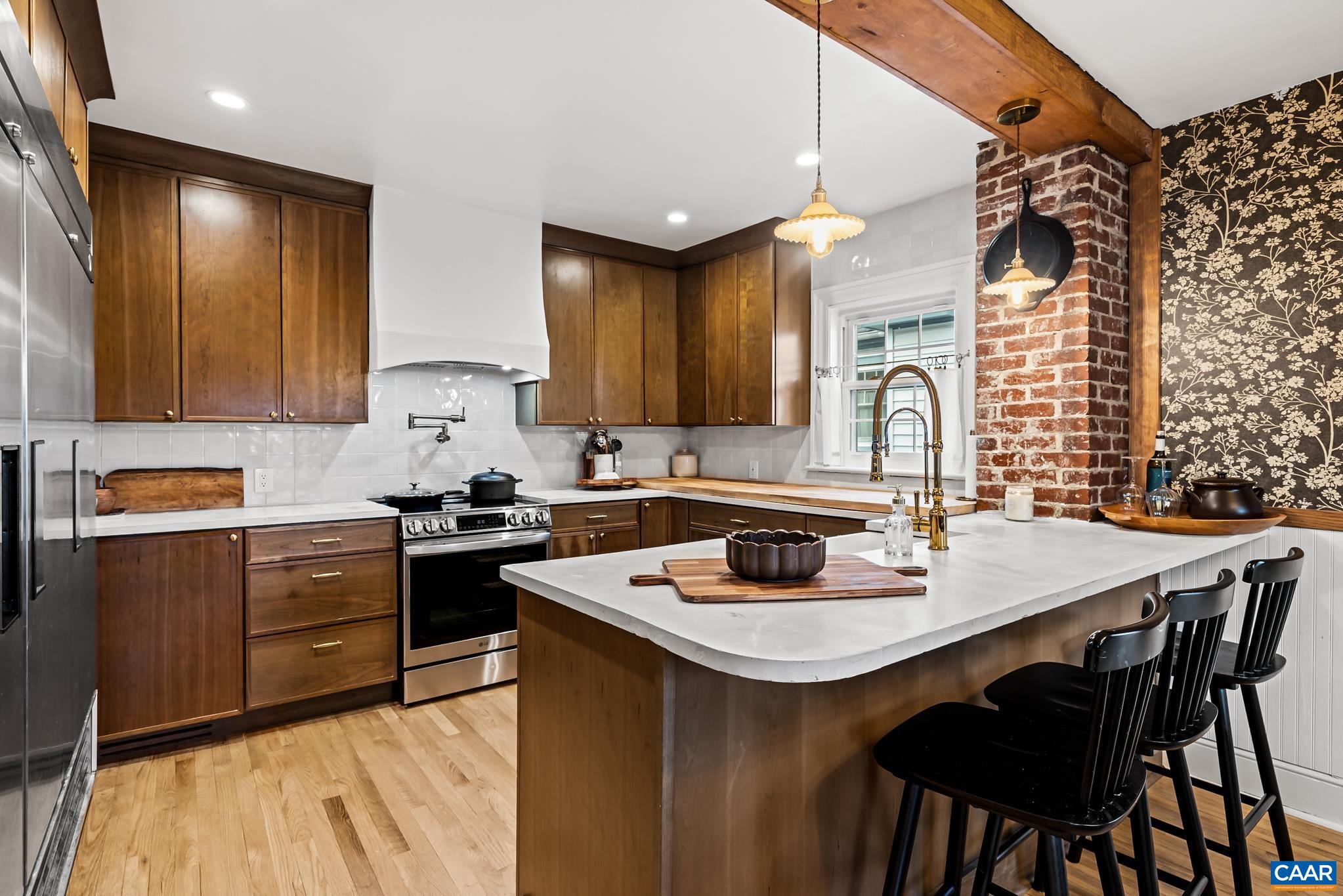 134 BELLEVIEW AVE