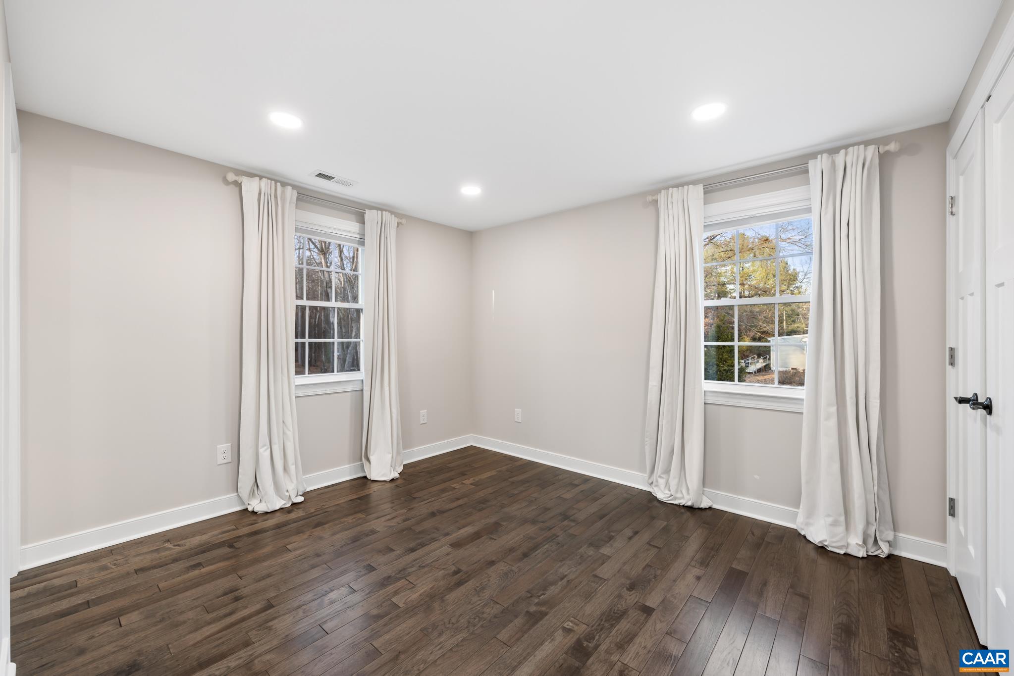 456 FUTURE OAK LN